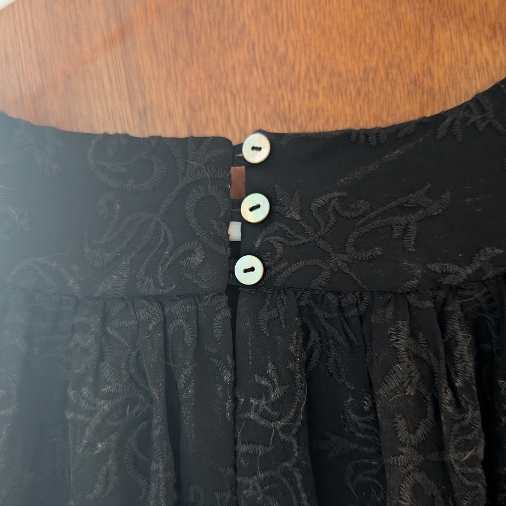 Eri + Ali Peasant Style Embroidered Astrid Dress - Picture 6 of 12
